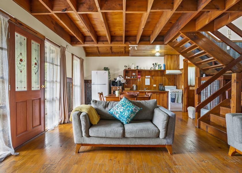 Victoria Badger Creek Living Area