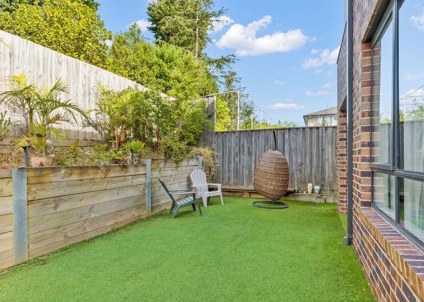 Victoria Melbourne Garden View