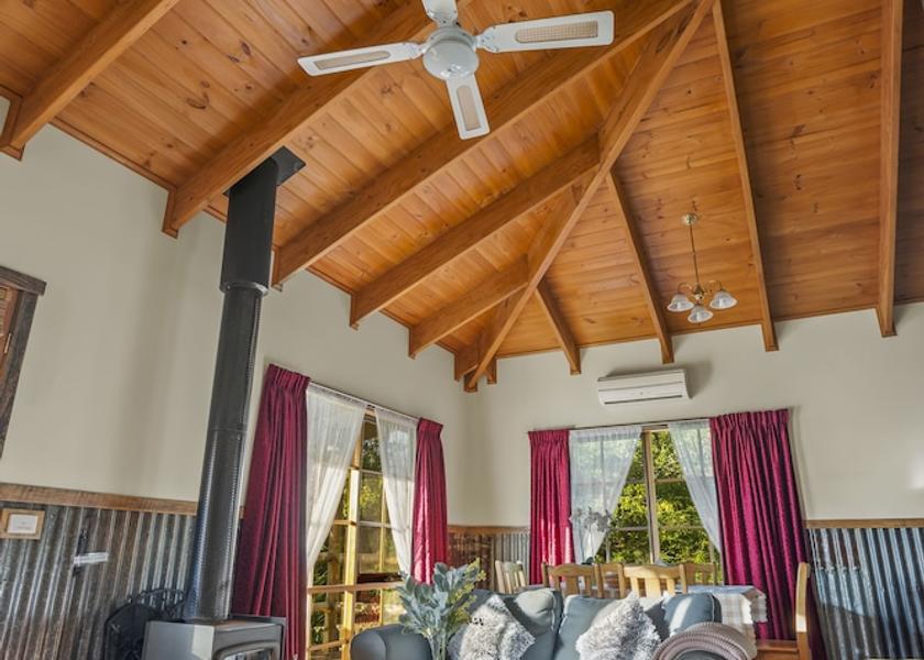 Victoria Badger Creek Living Area