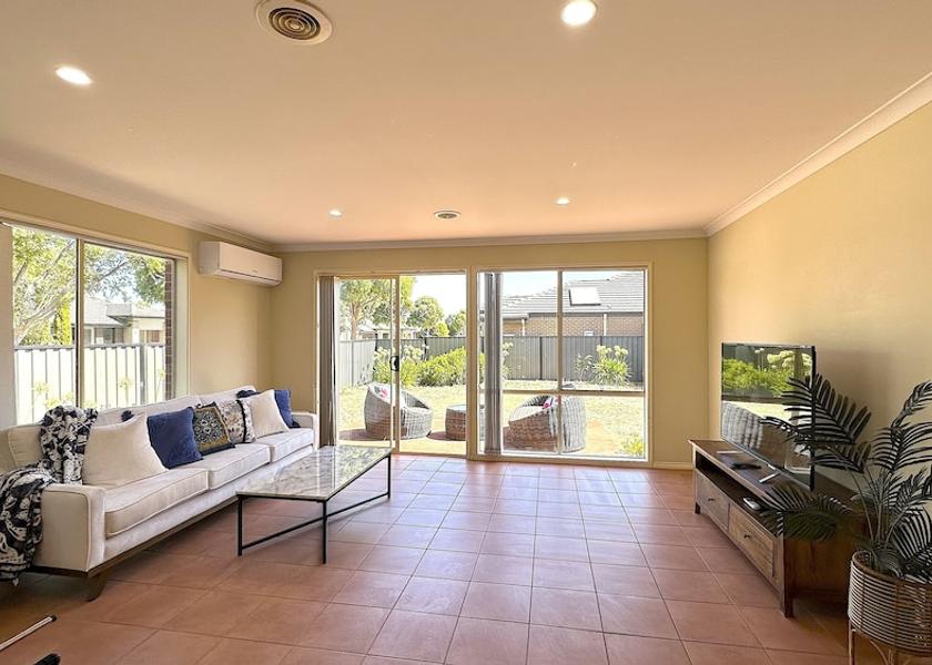 Victoria Melbourne Living Area