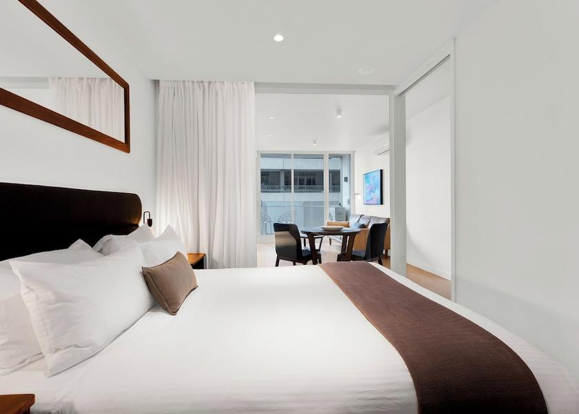 Victoria Melbourne Room