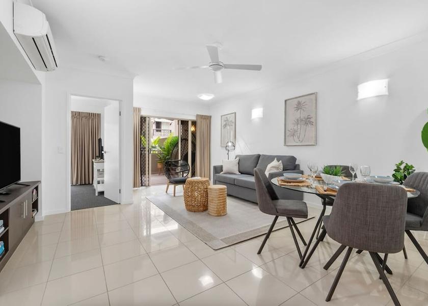 Queensland Cairns Room