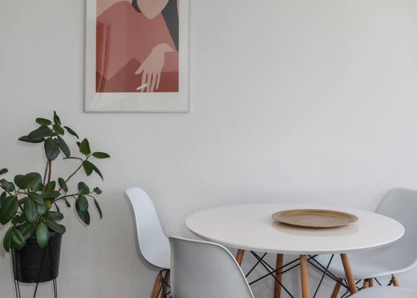 Victoria Melbourne Room