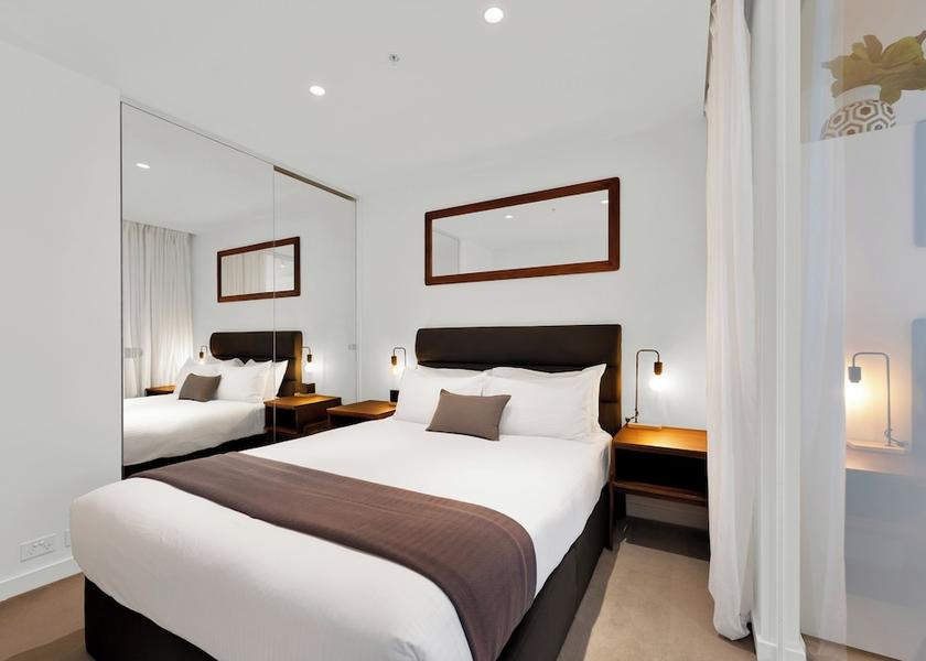 Victoria Melbourne Room