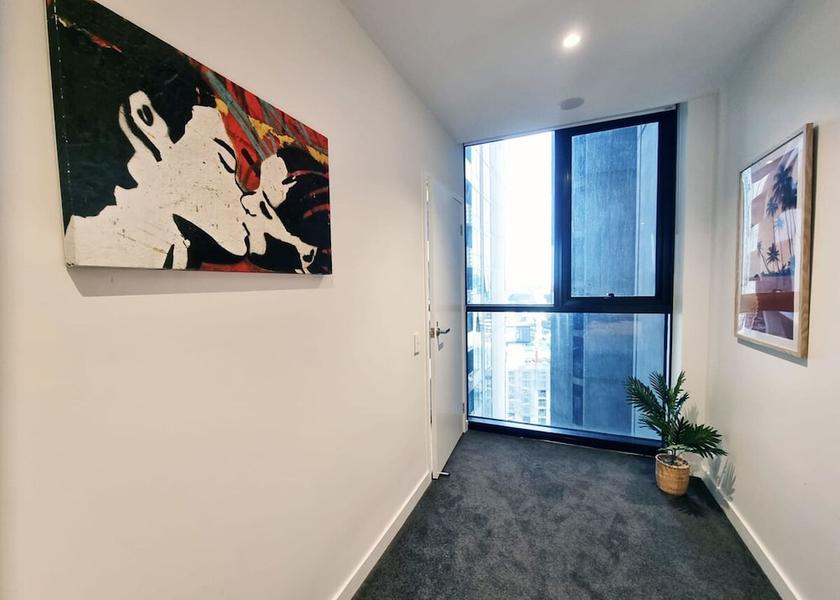 Victoria Melbourne Room