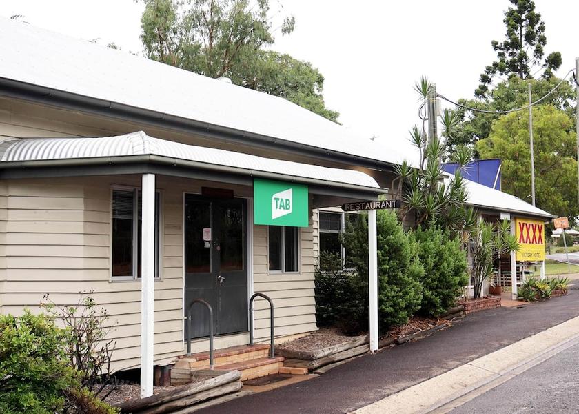Queensland Victory Heights Primary image