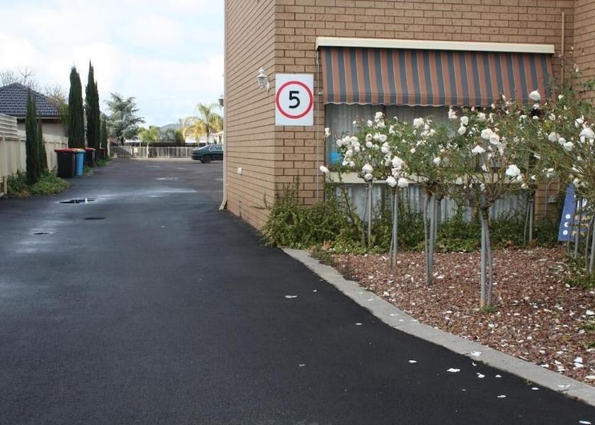 Victoria Shepparton Exterior Detail