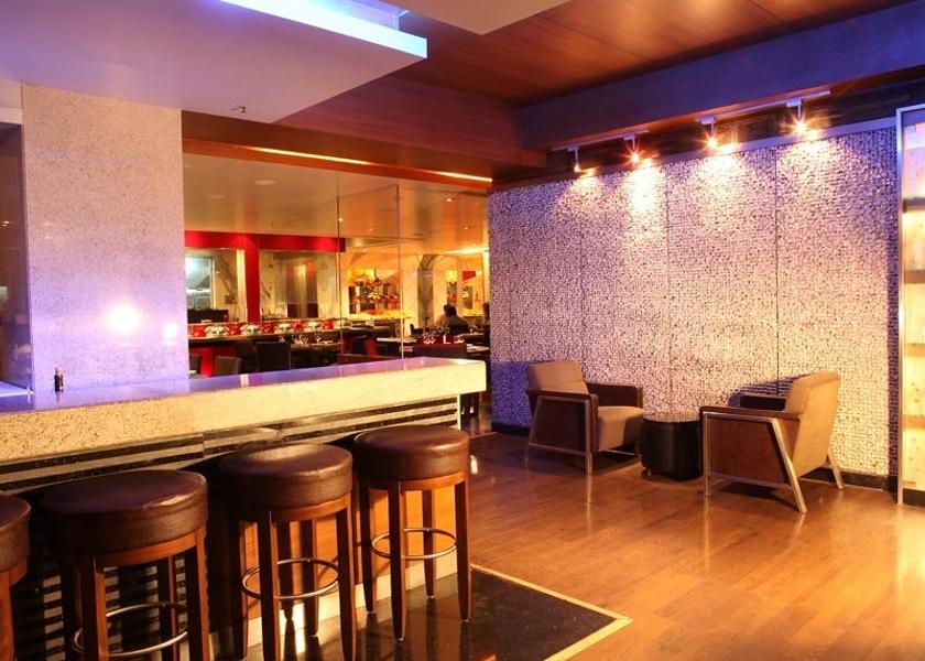 Maharashtra Pune Food & Dining