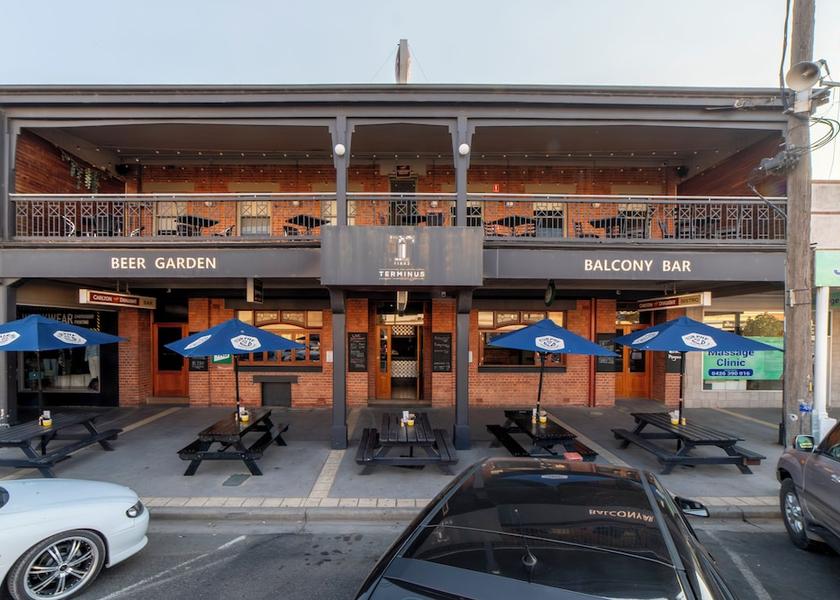 Victoria Yarrawonga Exterior Detail