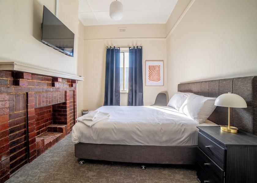 Victoria Yarrawonga Room
