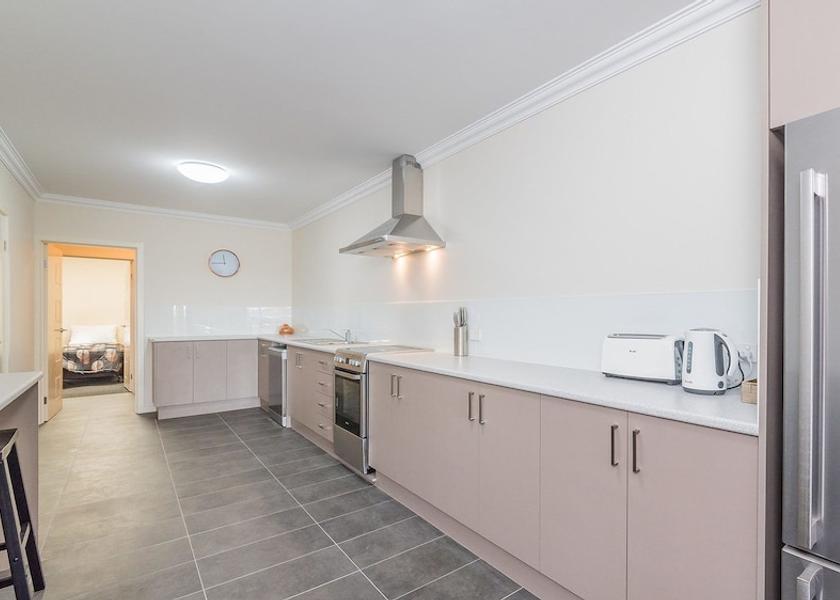 Victoria Cowes Kitchen