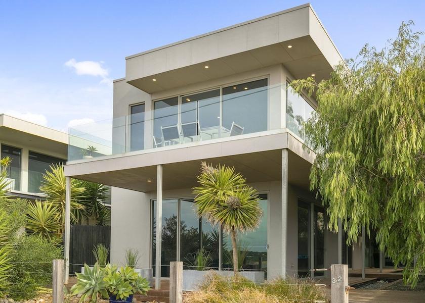 Victoria Ventnor Exterior Detail