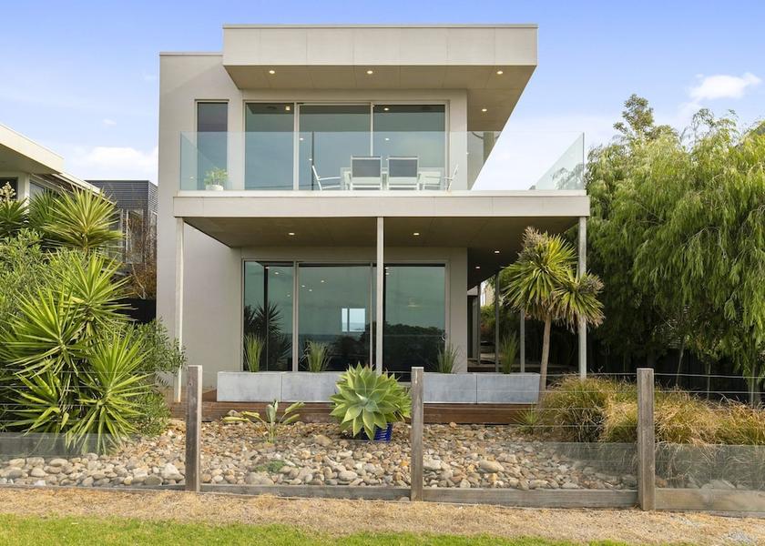 Victoria Ventnor Exterior Detail