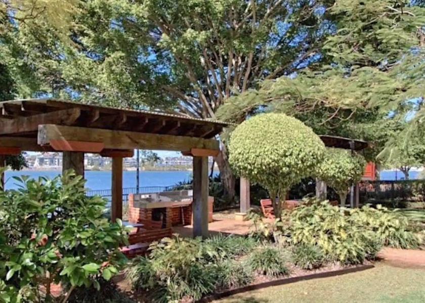 Queensland Brisbane Property Grounds