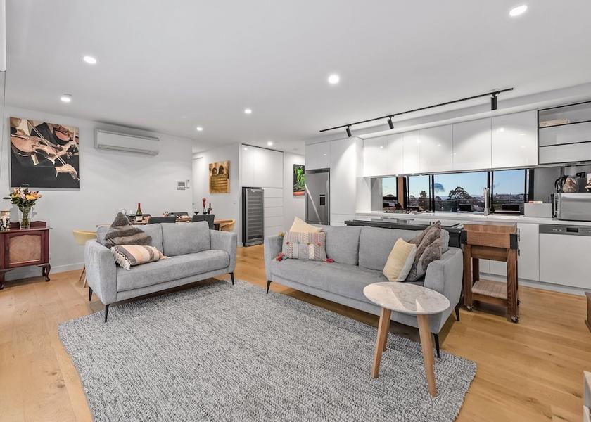 Victoria Melbourne Living Area