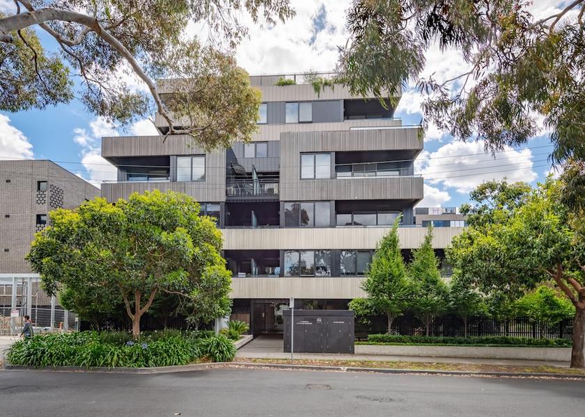 Victoria Melbourne Facade