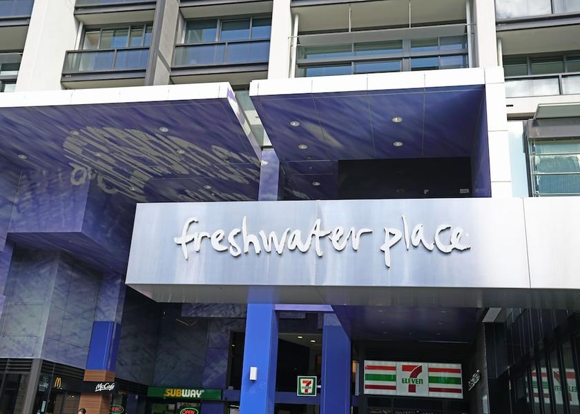 Victoria Melbourne Entrance