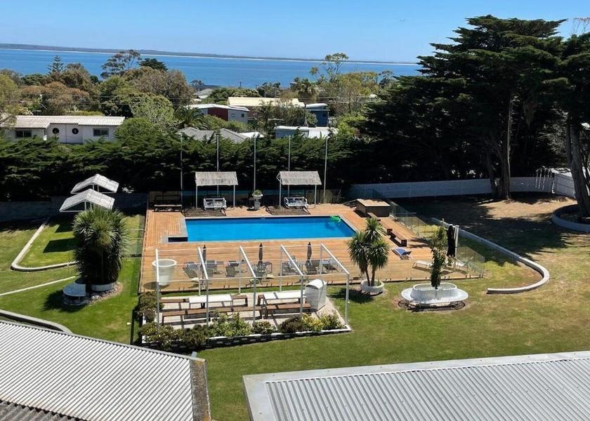 Victoria Cowes Pool