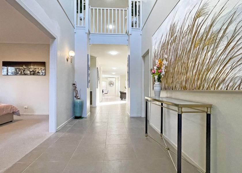 Victoria Melbourne Hallway