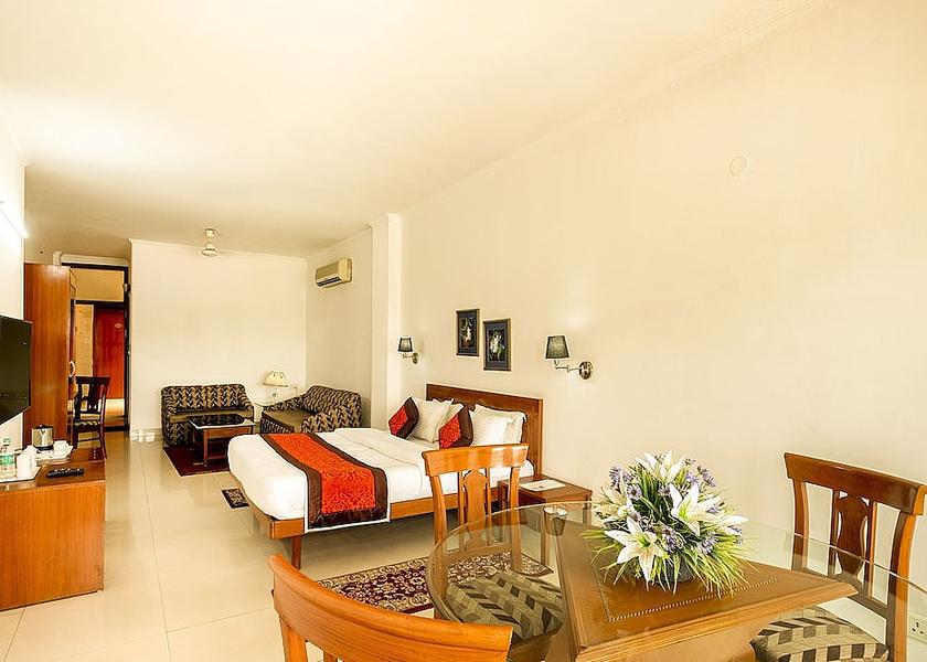 Delhi Delhi Room