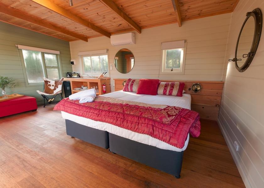 Tasmania South Bruny Room