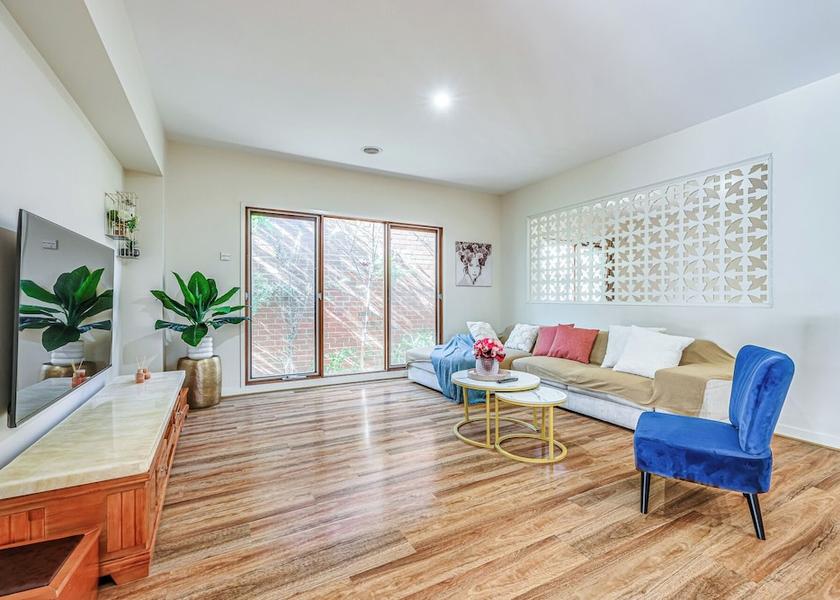 Victoria Melbourne Living Area