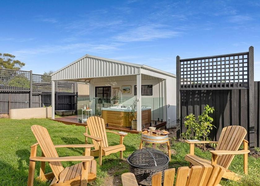 Victoria Yarra Glen Room