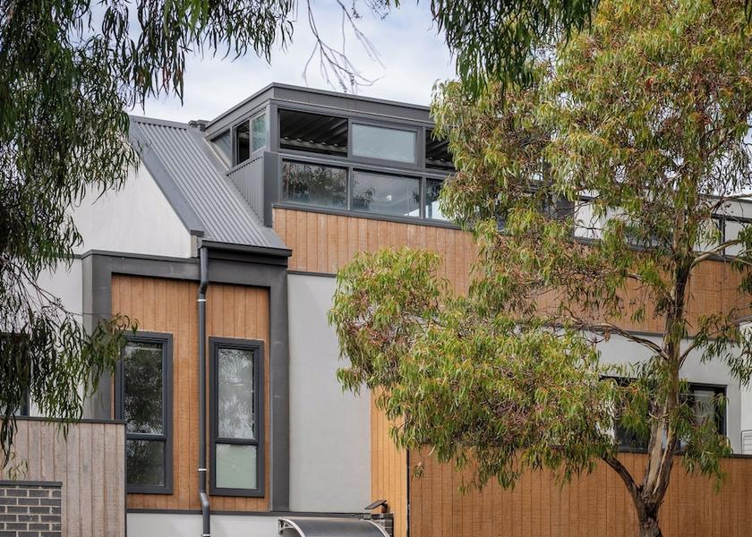 Victoria Melbourne Exterior Detail