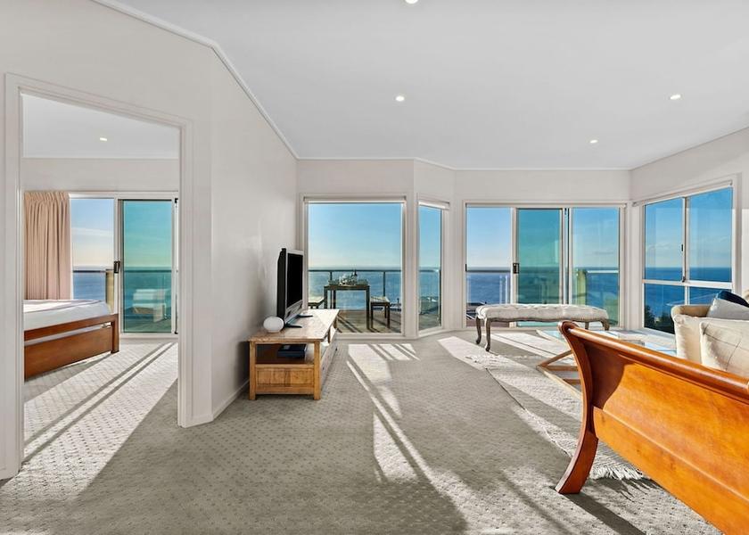 Victoria Melbourne Room
