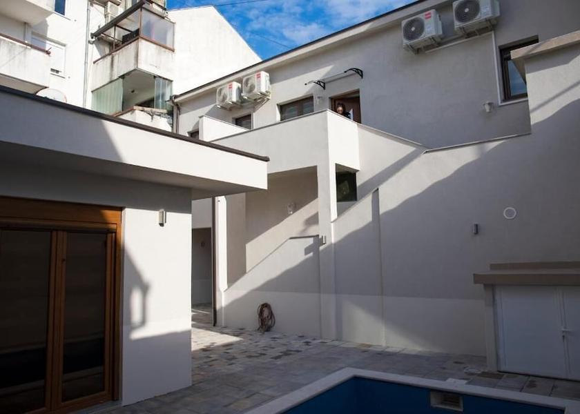 Herzegovina-Neretva Canton Mostar Exterior Detail