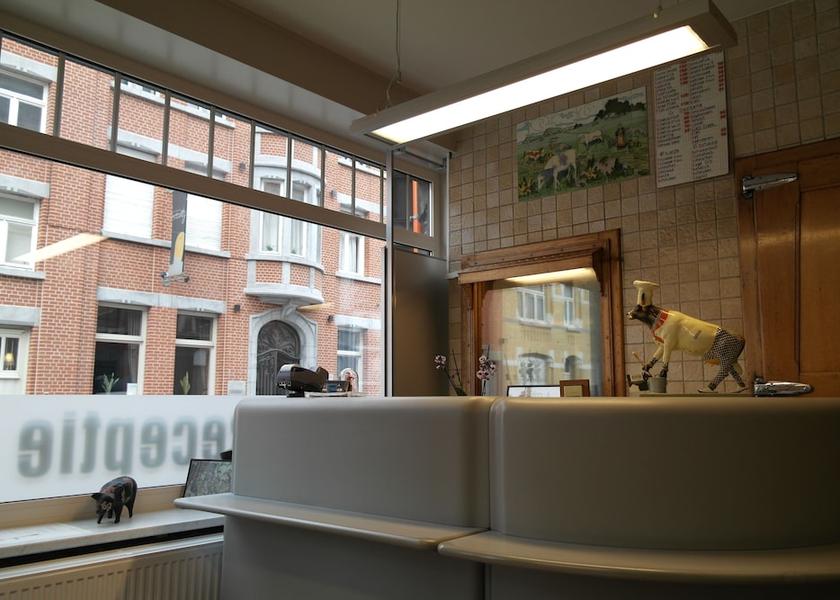 Flemish Region Roeselare Reception