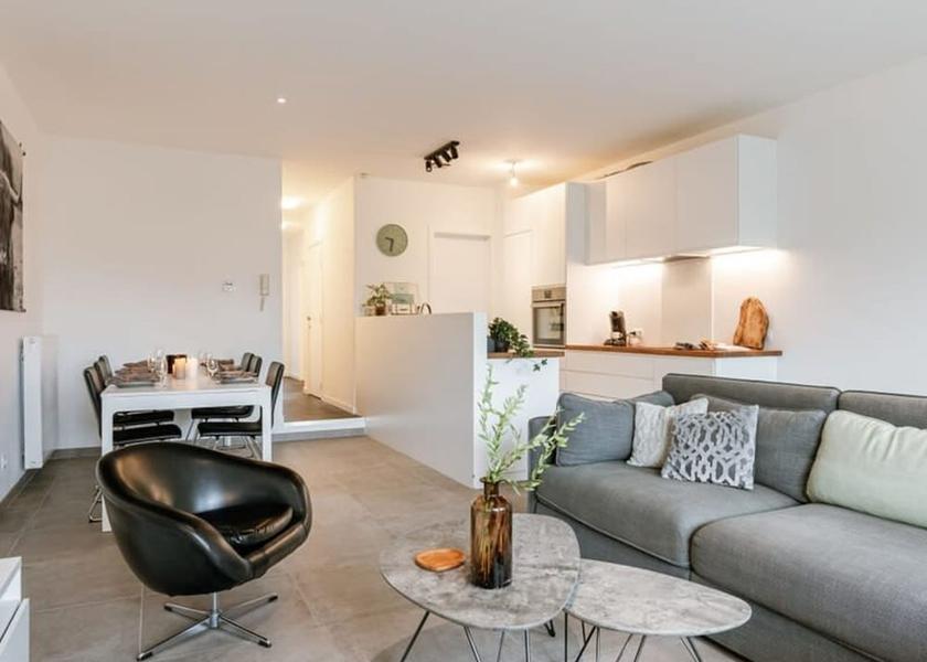 Flemish Region Kortrijk Room