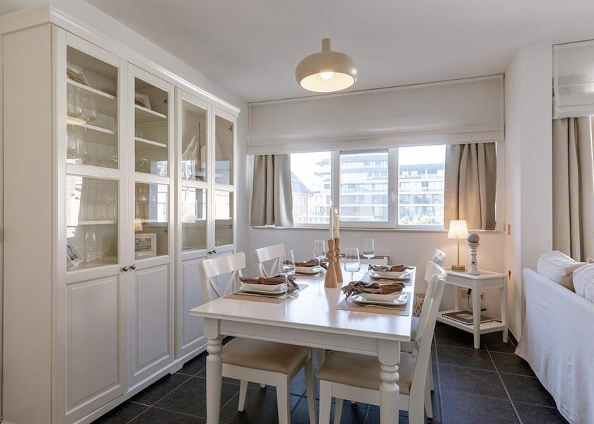 Flemish Region Nieuwpoort Room