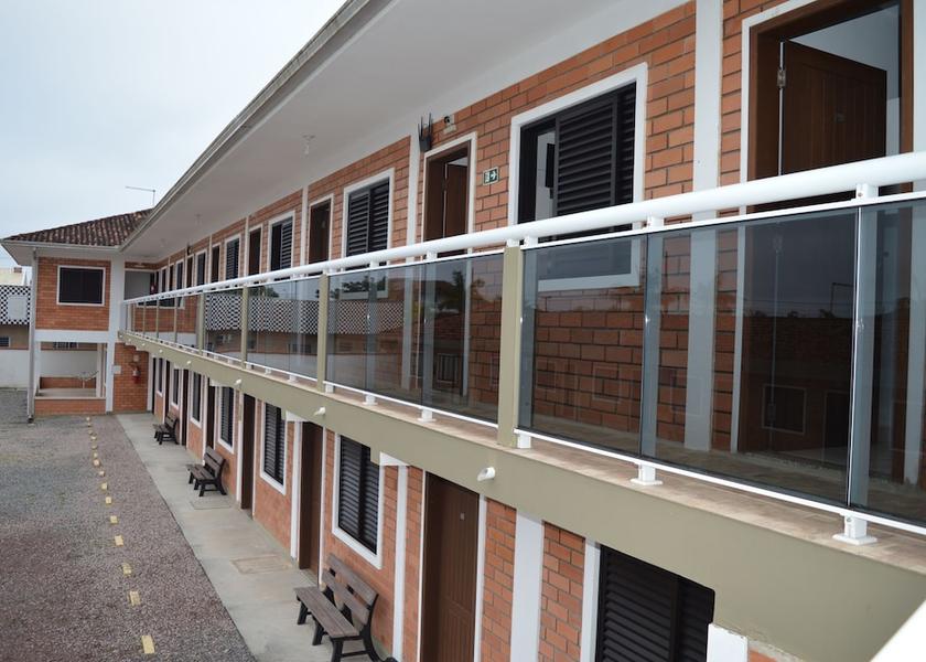 Paraná Guaratuba Courtyard