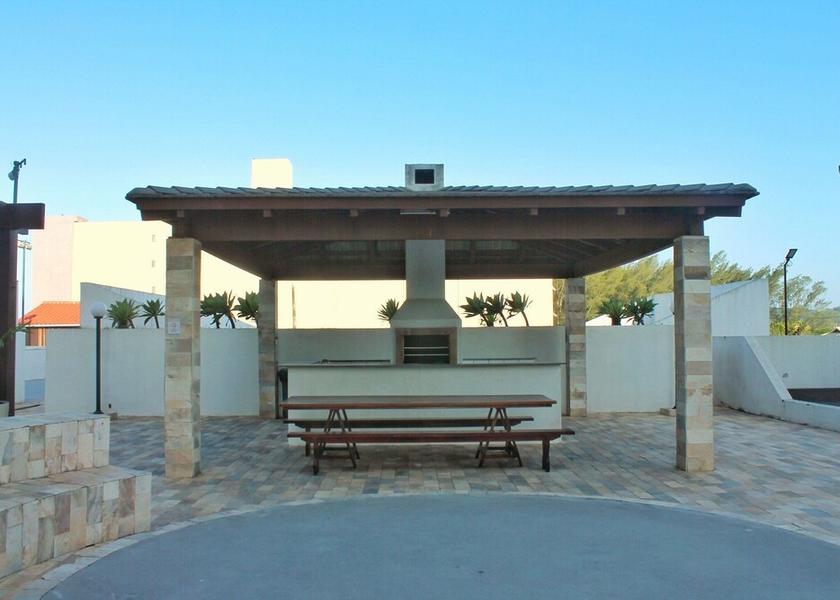 Santa Catarina Laguna Outdoor Dining