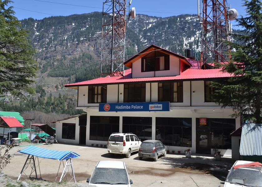 Himachal Pradesh Manali Hotel Exterior