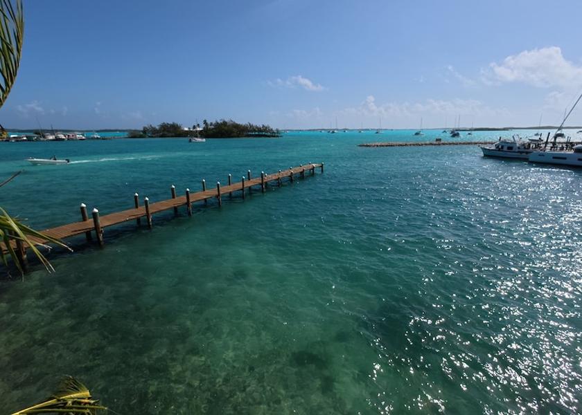 Exuma George Town Exterior Detail