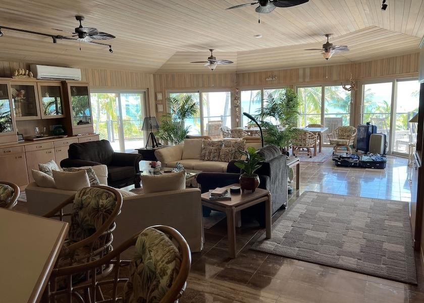 Central Eleuthera Governor's Harbour Living Area
