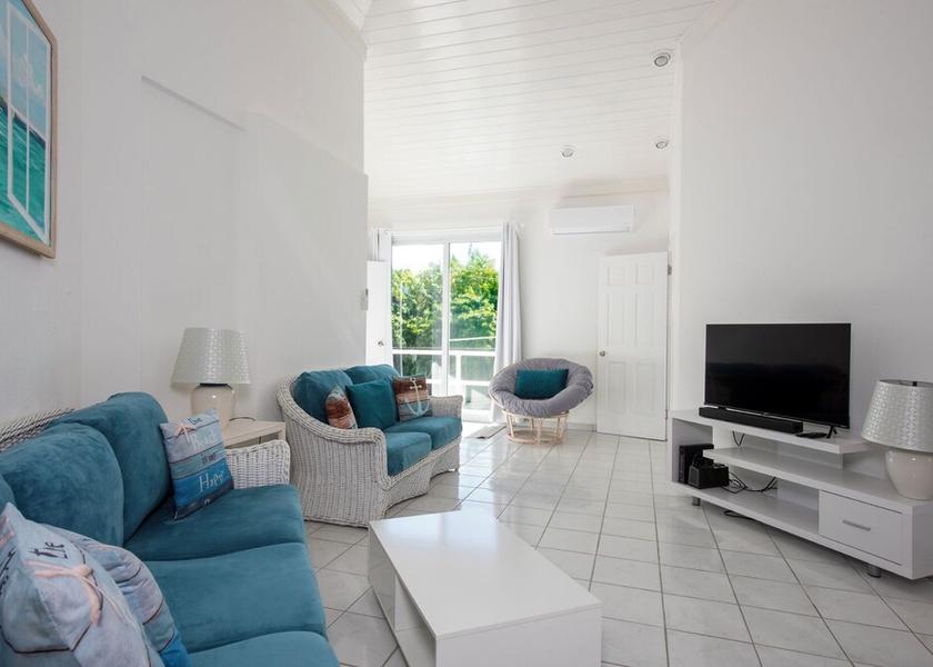Central Eleuthera Governor's Harbour Interior Entrance