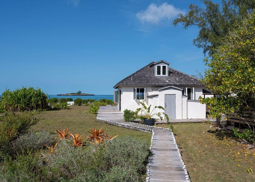 Central Eleuthera Governor's Harbour Exterior Detail