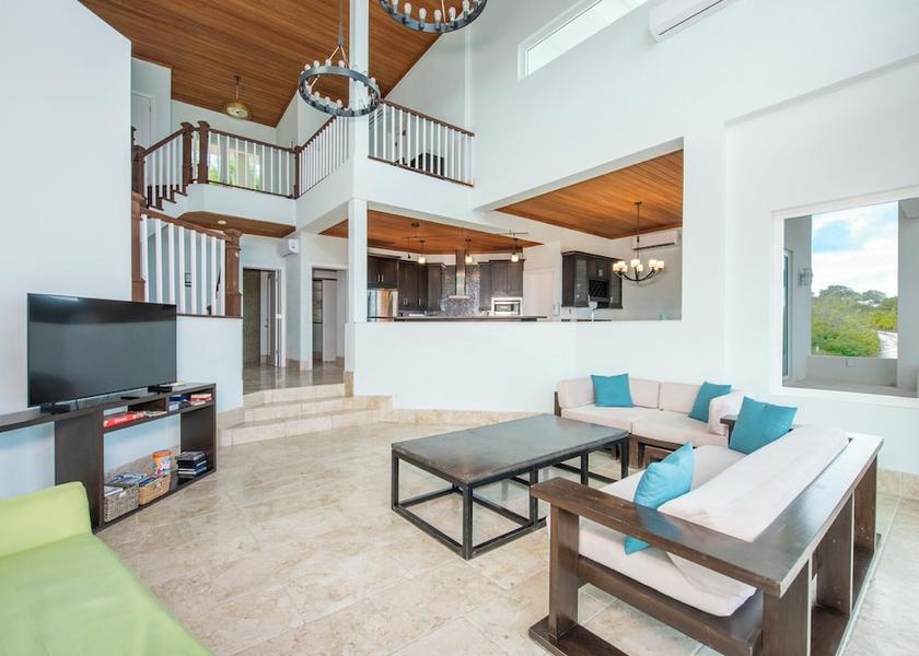 Central Eleuthera Governor's Harbour Interior Entrance
