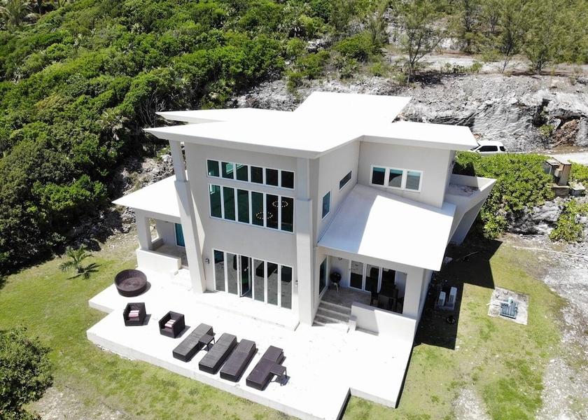 Central Eleuthera Governor's Harbour Exterior Detail