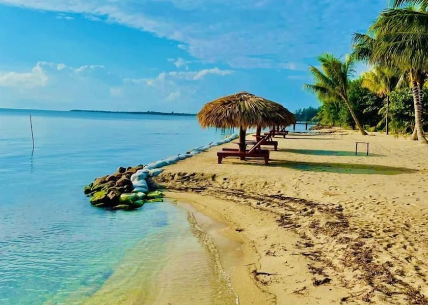 Stann Creek District Placencia Beach/Ocean View