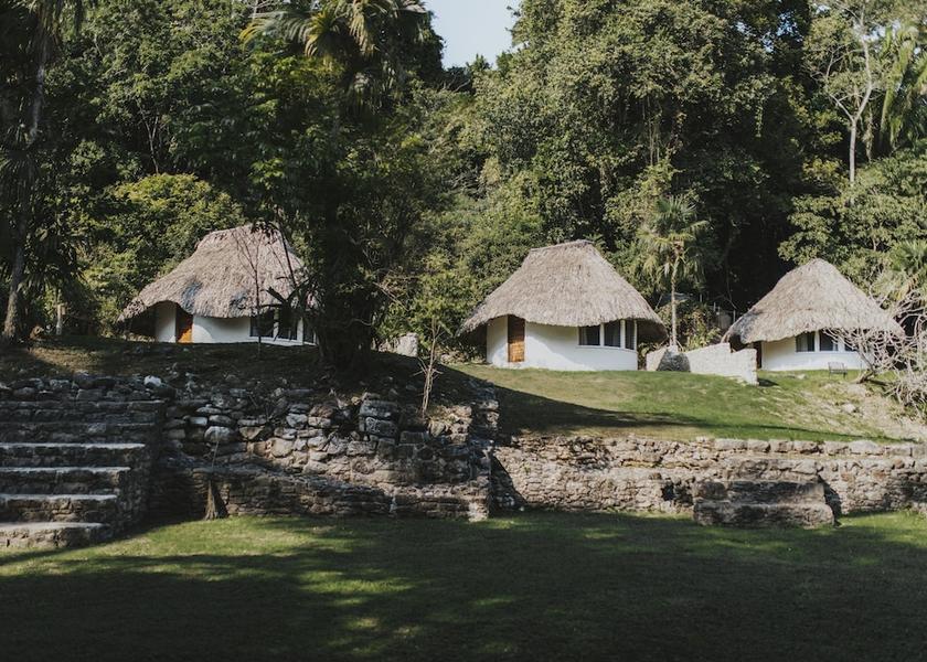 Cayo District Teakettle Village Exterior Detail
