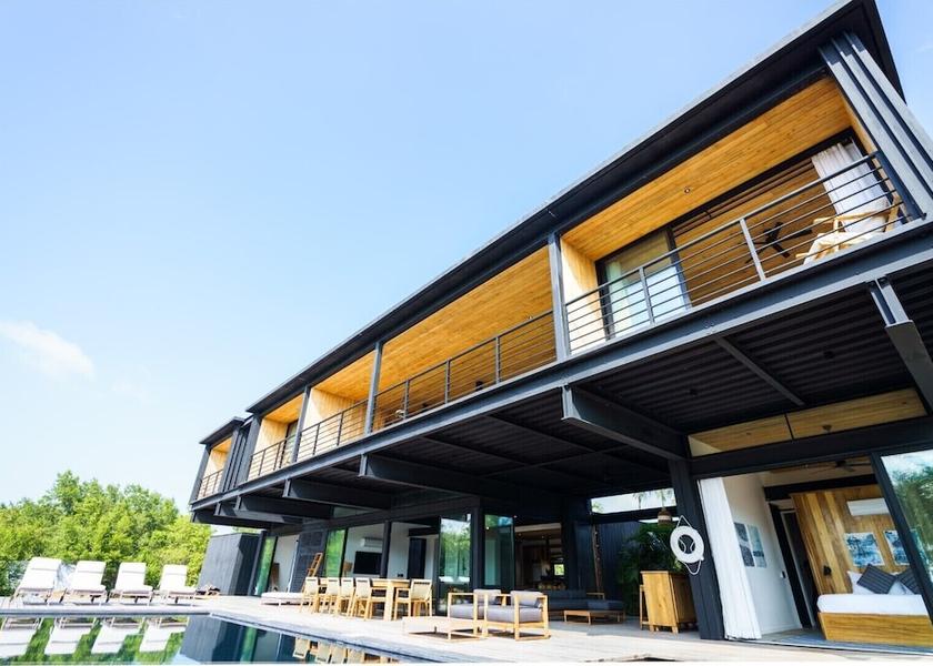 Stann Creek District Placencia Exterior Detail