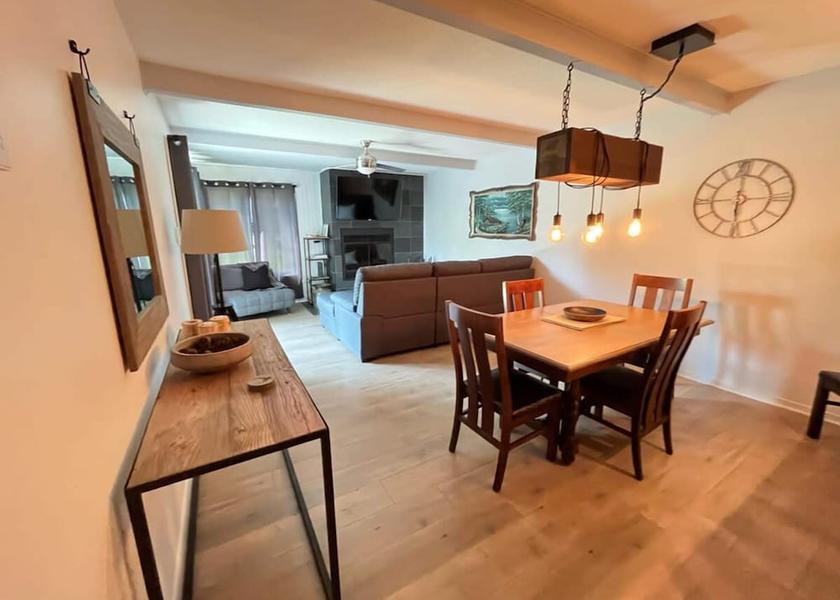 Quebec Mont-Tremblant Room