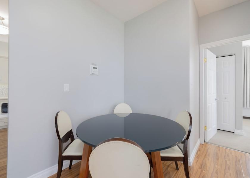 Saskatchewan Regina In-Room Dining