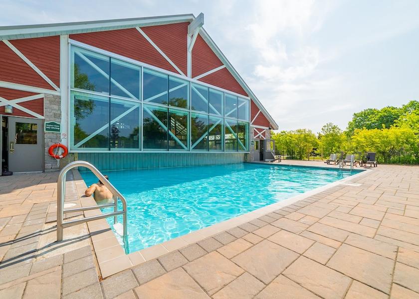 Ontario Oro-Medonte Pool
