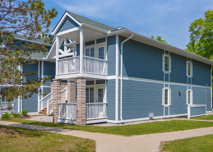 Ontario Oro-Medonte Facade