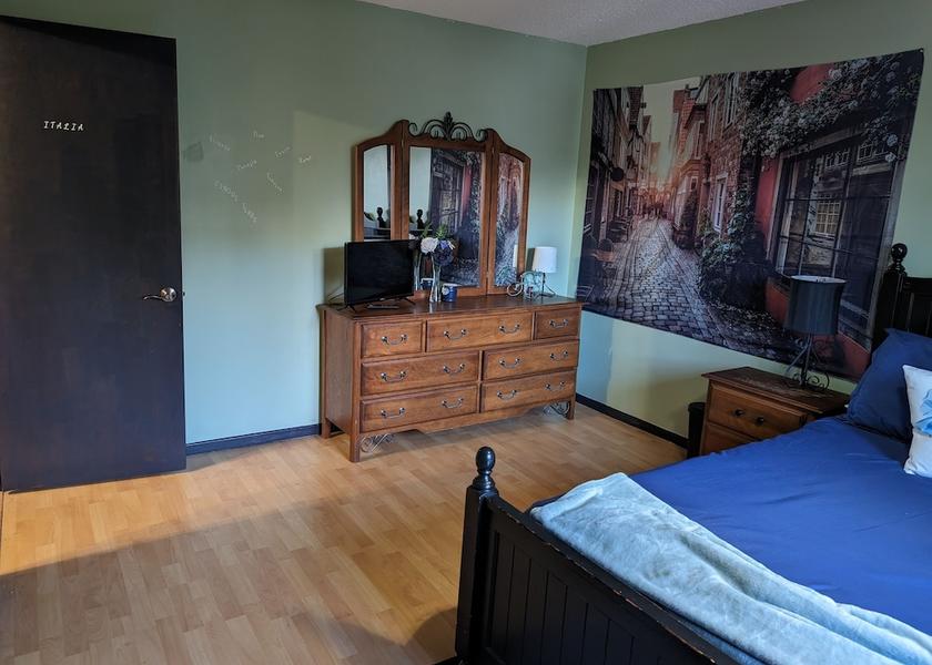 Quebec Gatineau Room